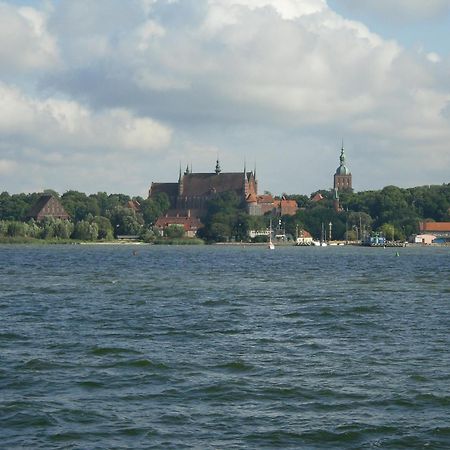 Hotel Kopernik Frombork Kültér fotó